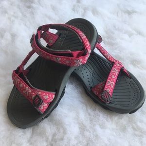 Sale 5 For $25 Northside Kids Sandals